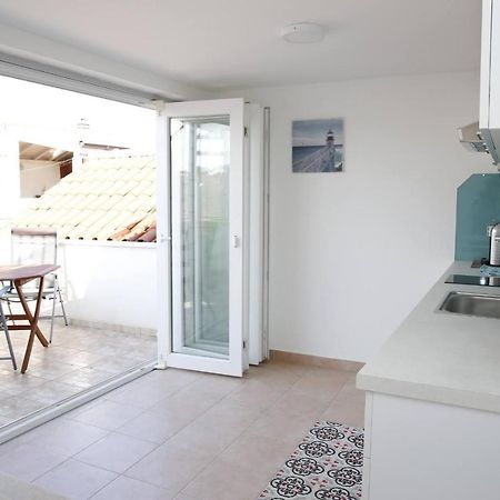 Holiday Home Yan With Bay View Vodice Bagian luar foto