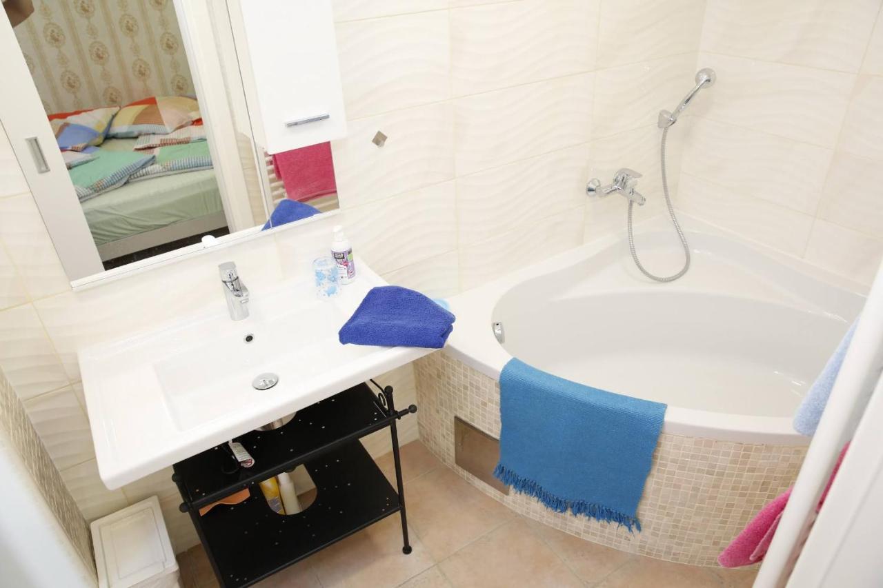 Holiday Home Yan With Bay View Vodice Bagian luar foto