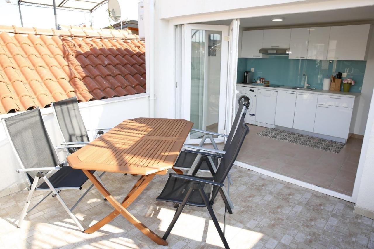 Holiday Home Yan With Bay View Vodice Bagian luar foto